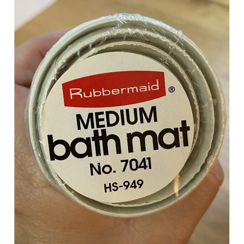 Vintage 1991 New Rubbermaid Safti-Grip Bathtub Mat 7041 Cream‎ 16x28